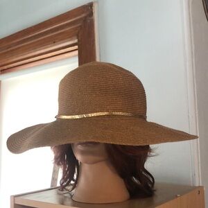 August tan brimmed hat with a touch of sparkle 95% paper